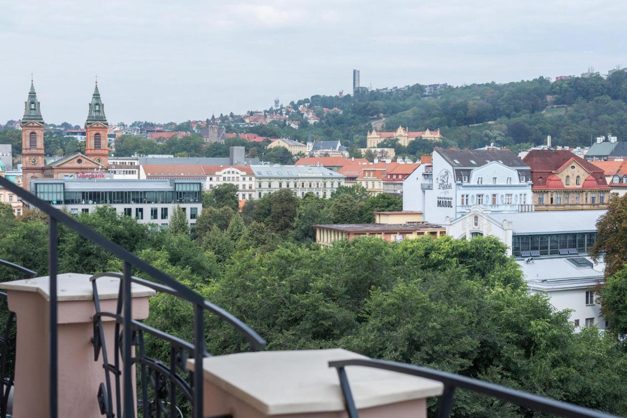Prague Days - Sunny Riverside Apartments With Terraces Bagian luar foto