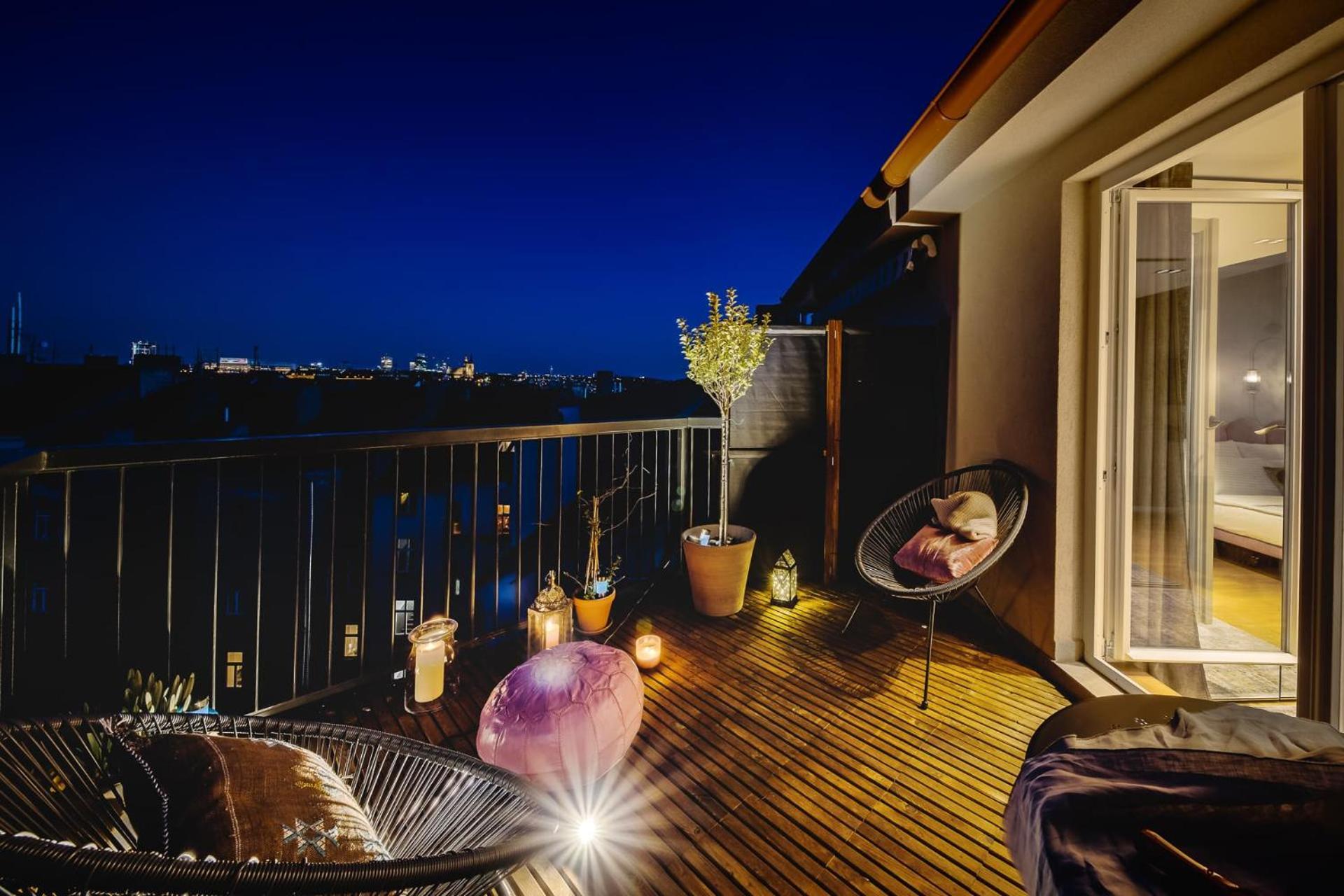 Prague Days - Sunny Riverside Apartments With Terraces Bagian luar foto