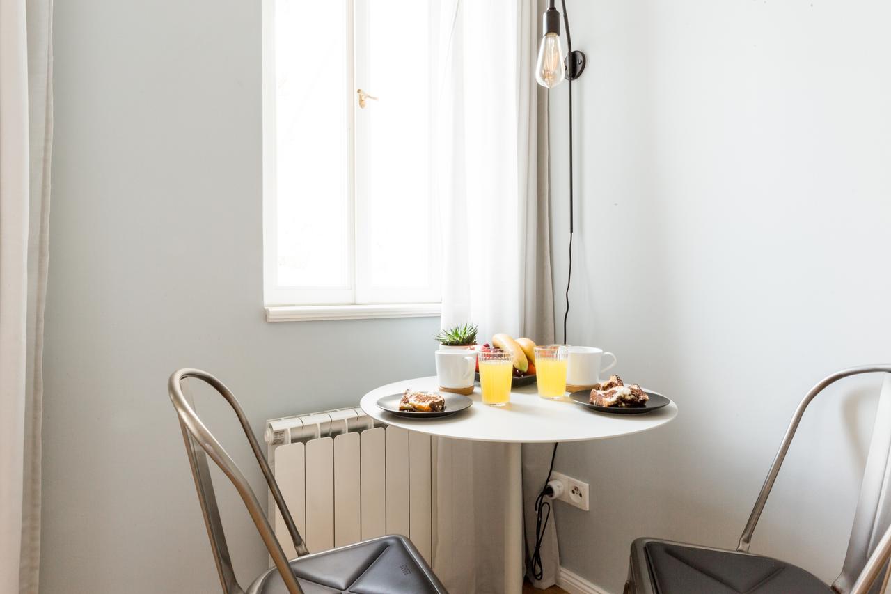 Prague Days - Sunny Riverside Apartments With Terraces Bagian luar foto